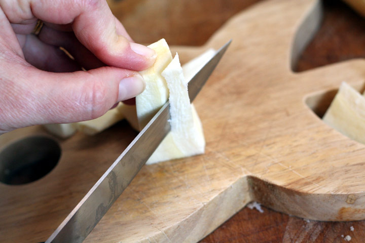 Quarterd parsnips are easier to core